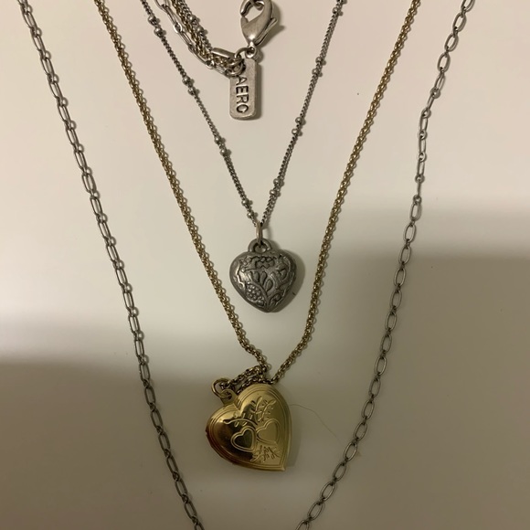 Layered necklace - Picture 1 of 3